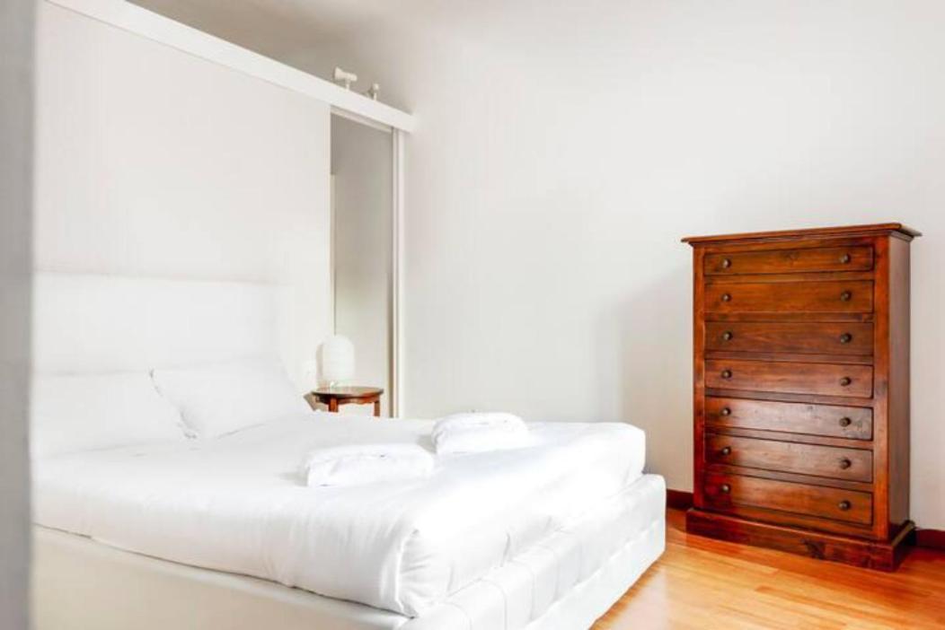 Pagano & Cenacolo Bright Apartment มิลาน ภายนอก รูปภาพ